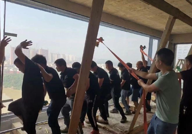 已经OUT了现在流行这样做美观又实用凯发k8赞助马竞曾红极一时的落地窗(图5)