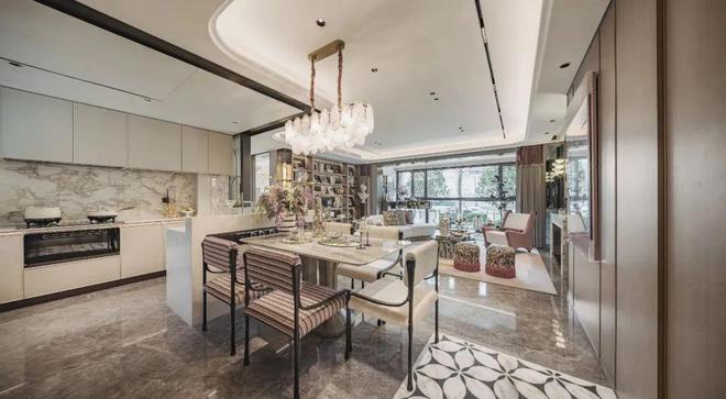 象屿天宸雅颂以荣耀加铸就传奇!热搜NO1天宸雅颂售楼处发布：(图36)